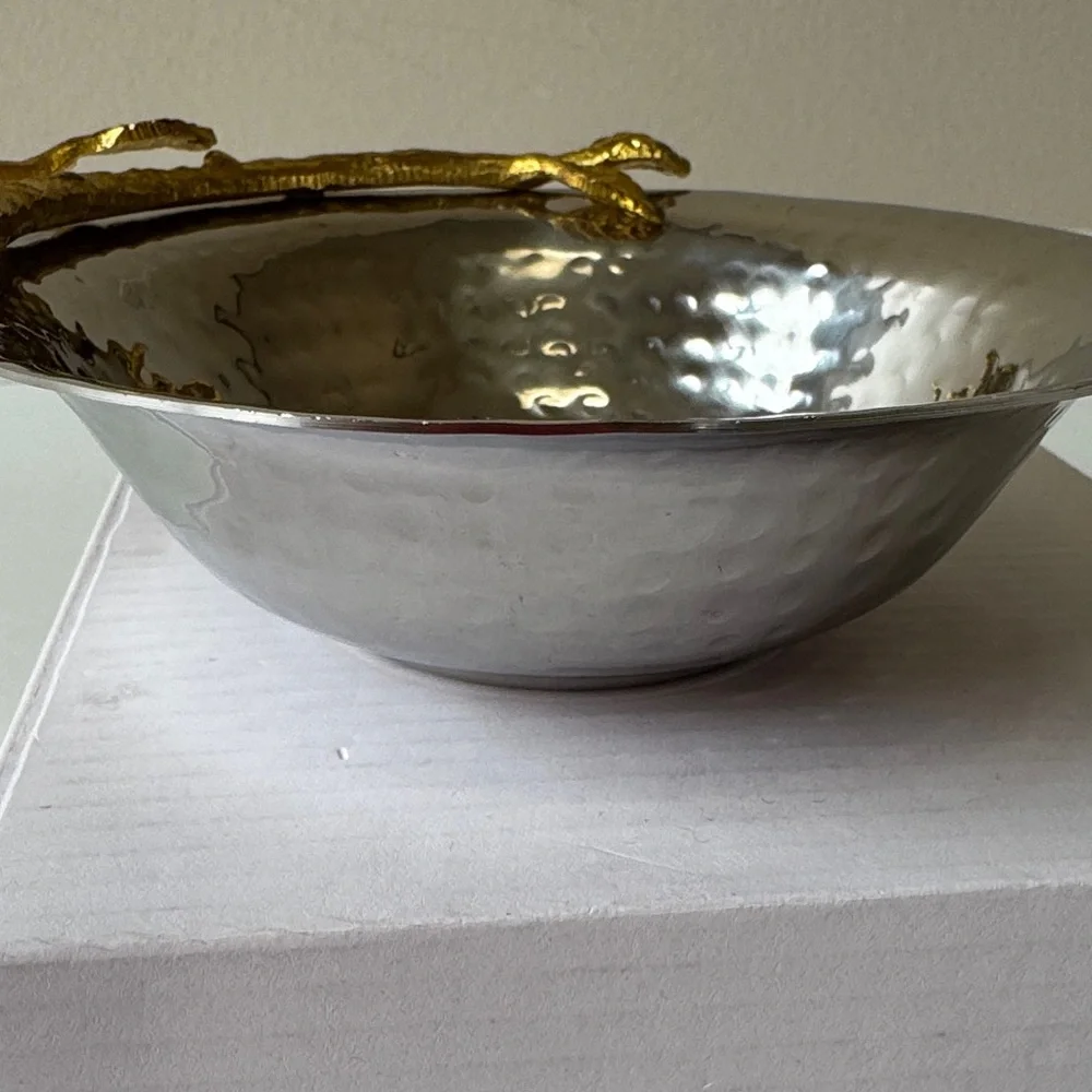 Hammered Silver Color Decorative Bowl with Gold Leaf Handle - Picture 4 of 7